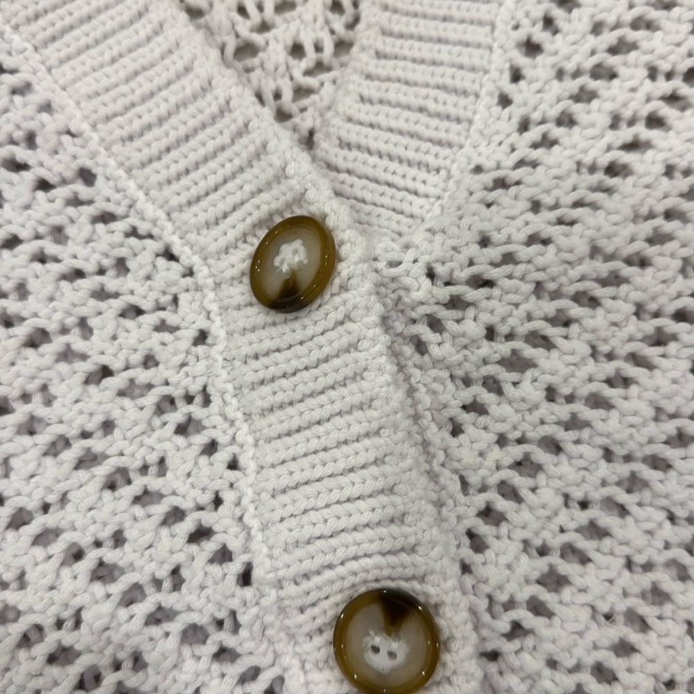 Design History White Button-Up Women's Cardigan - Picture 8 of 12